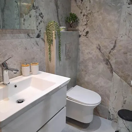 Elegance PalaiónTsiflíkion