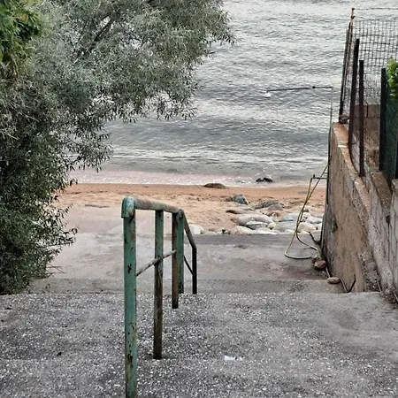 Διαμέρισμα Elegance PalaiónTsiflíkion