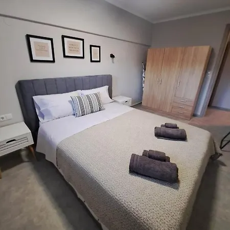 Elegance Apartment *
